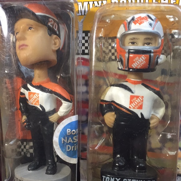 NASCAR TONY STEWART #20 BOBBLEHEAD DOLLS - Picture 6 of 6